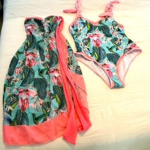 Beautiful One-Piece Swimsuit with matching Cover-Up